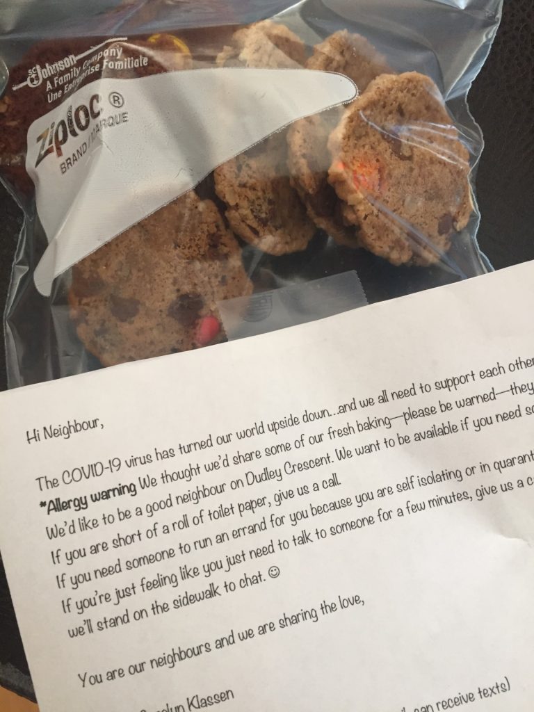 Note and cookies to the neighbors